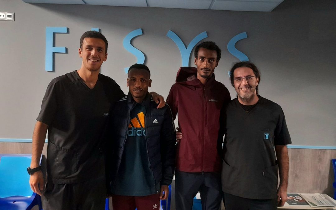 Nos visitan Yomif Kejelcha y Adissu Melak